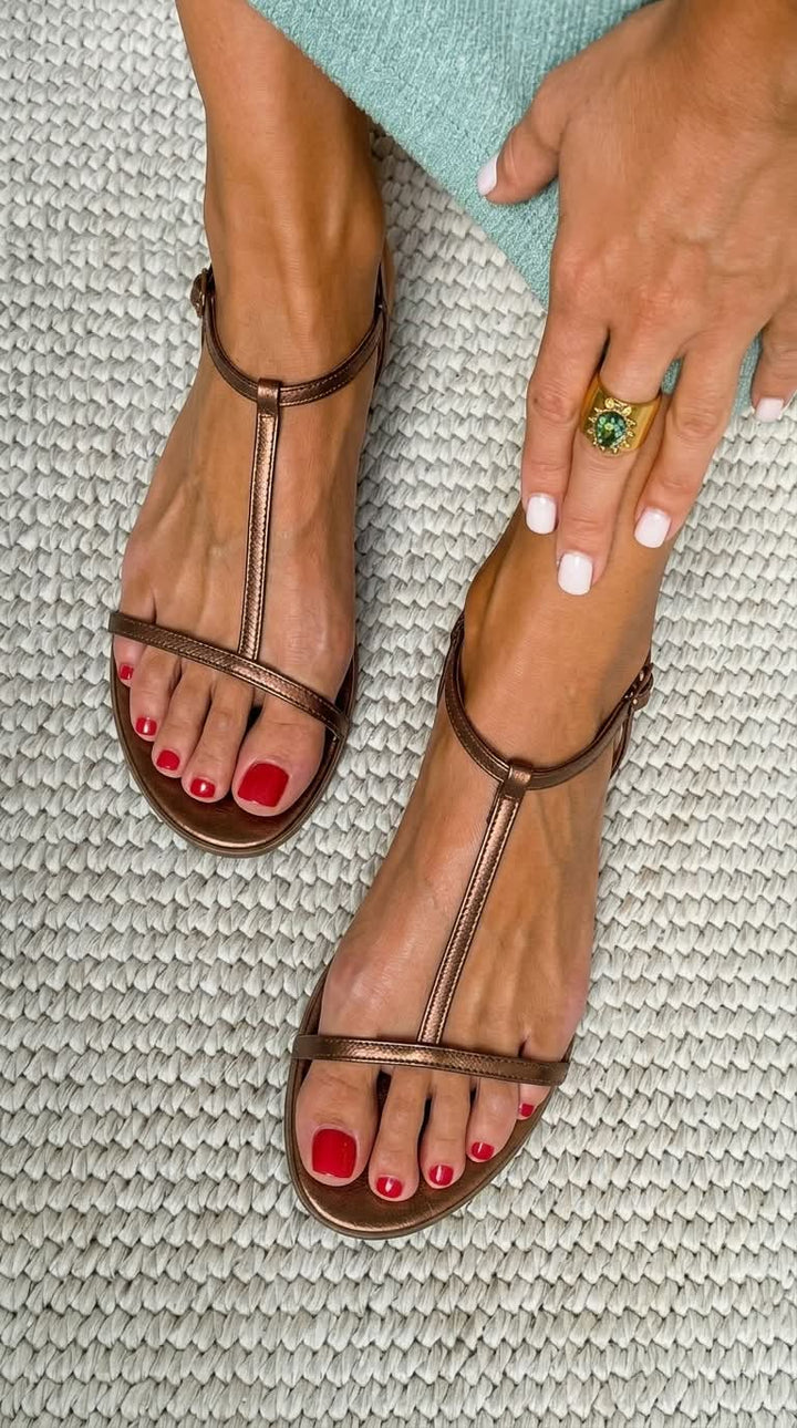 Anouk | Golden Thin Strap Sandal