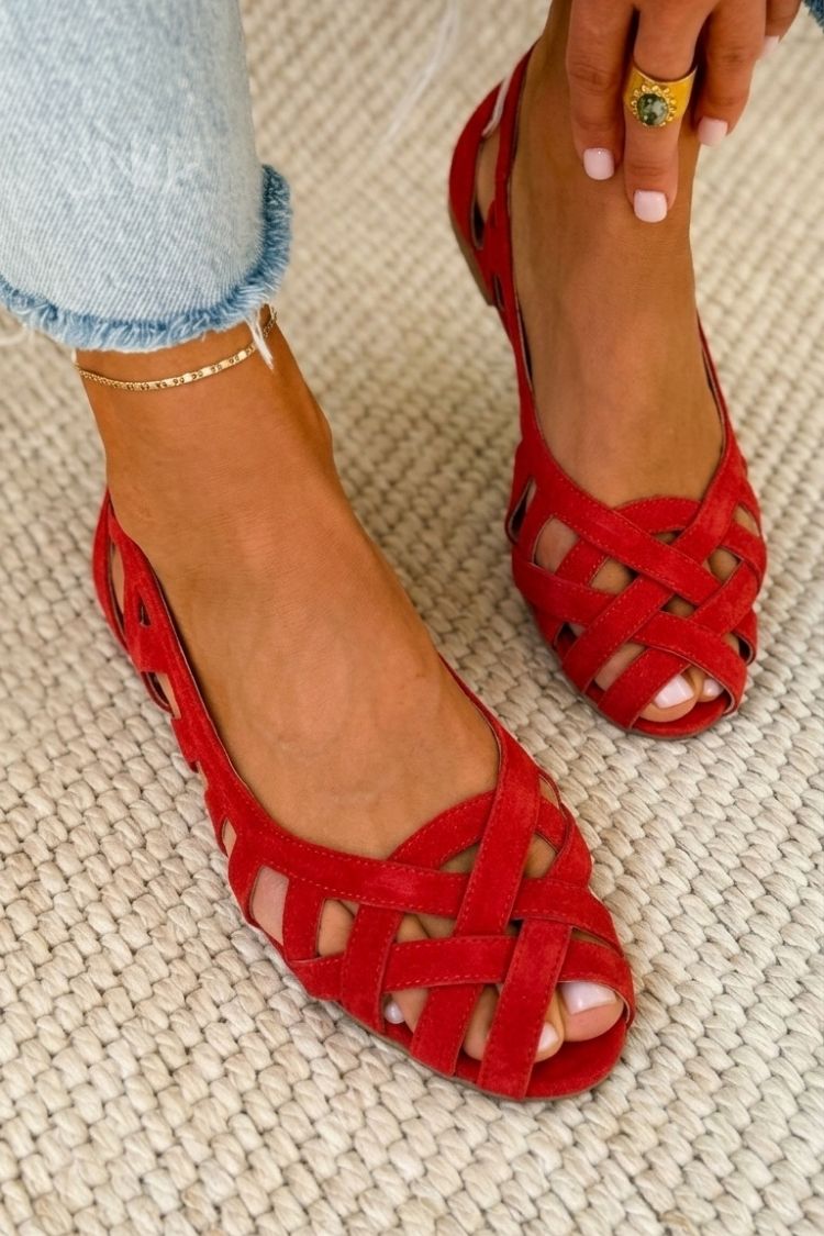 Perpetua | Woven Fuchsia Flat
