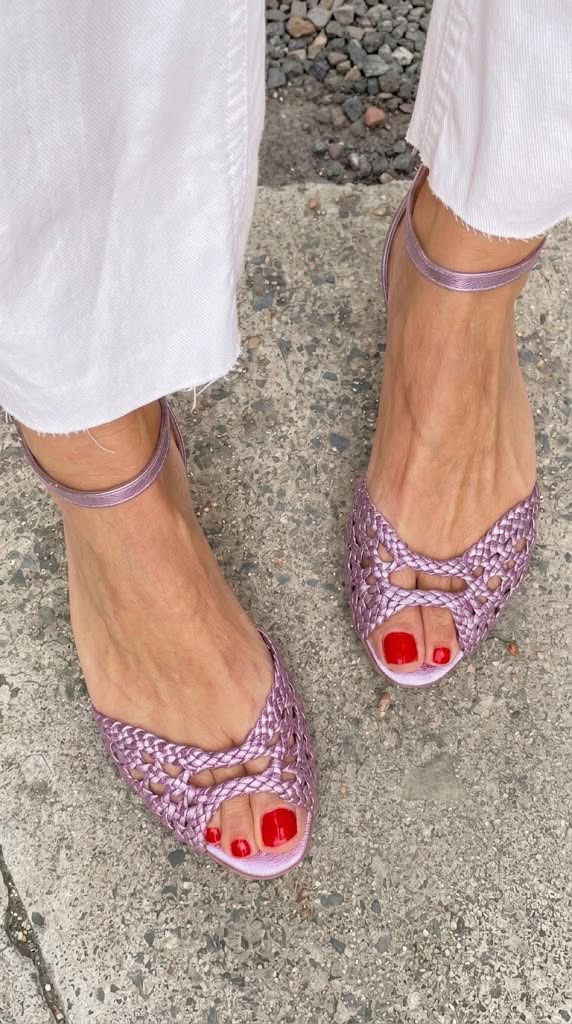 Ines | Woven Golden Flat