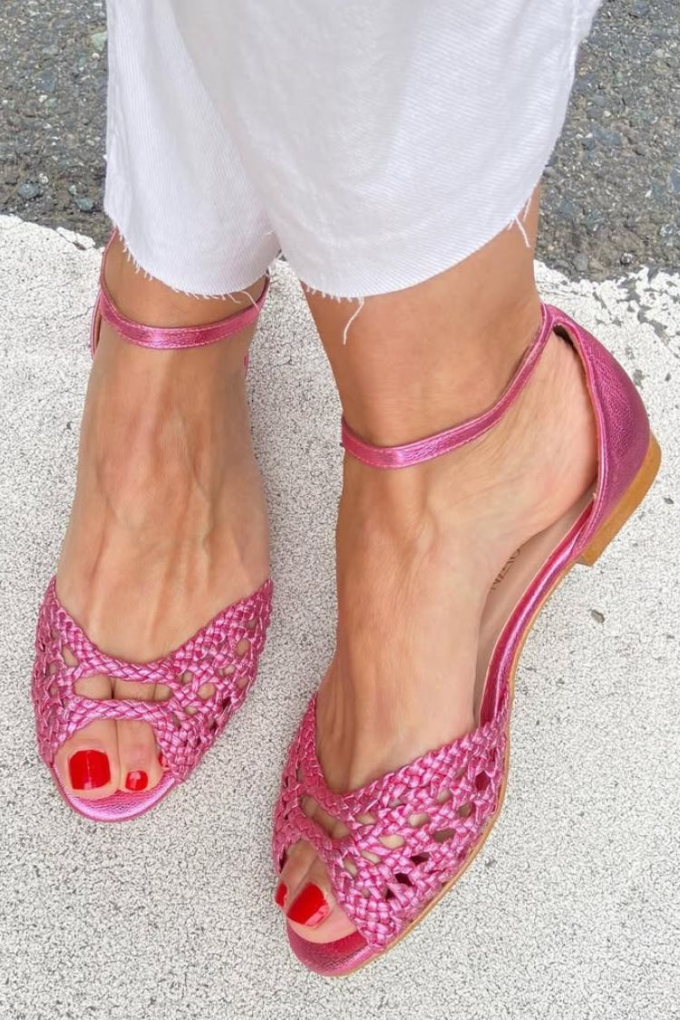 Ines | Woven Golden Flat