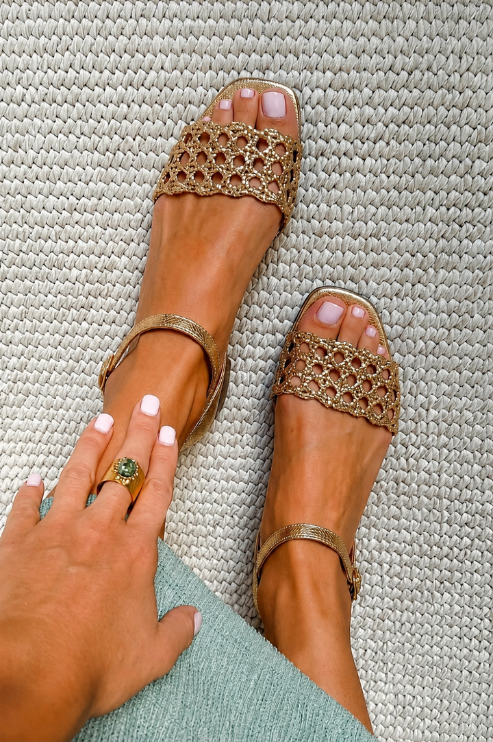 Ilaria | Woven Texture Flat