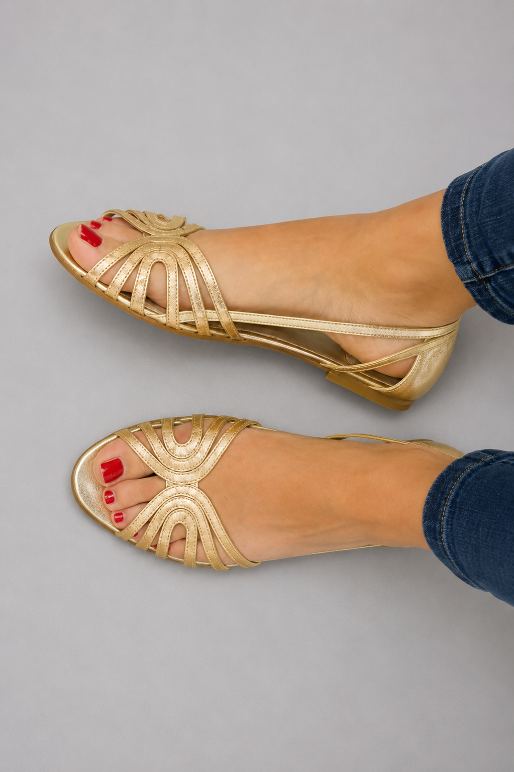 Saoirse | Golden Elegance Flat