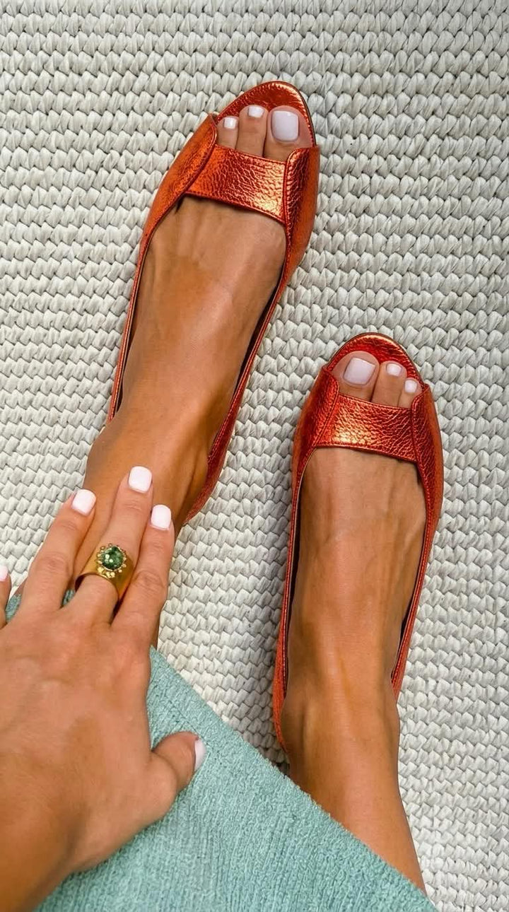Delphine | Golden Chic Heel